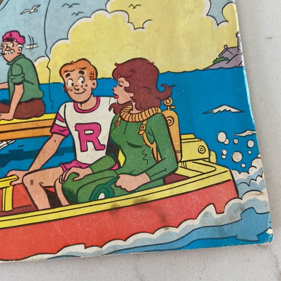 Set of 2 Vintage Laugh Archie Comics Group - Comic Books - Picture 11 of 14